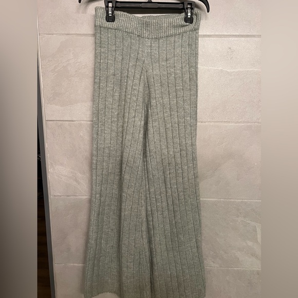 Sweater set - Picture 2 of 3